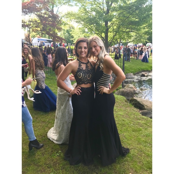 BLACK DIAMOND PROM DRESS - Picture 2 of 3